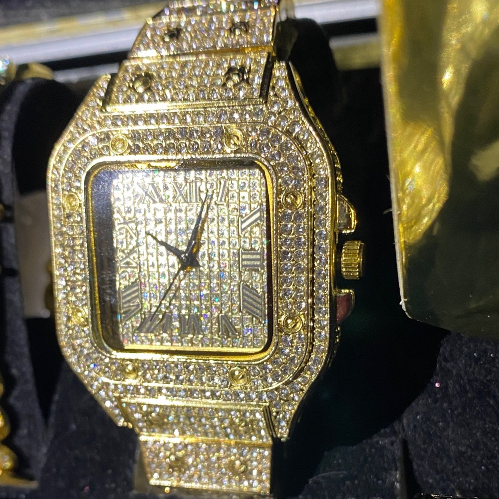Golden with Lab Diamond-Encrusted Watch unisex resizable links